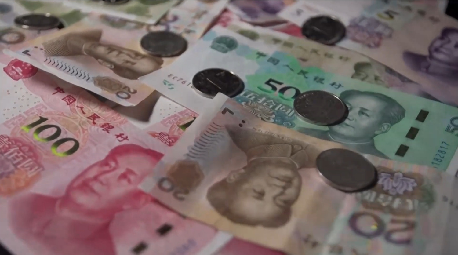 《彭博》：北京利用香港聯繫匯率挑戰美元地位　脫鉤機會增加